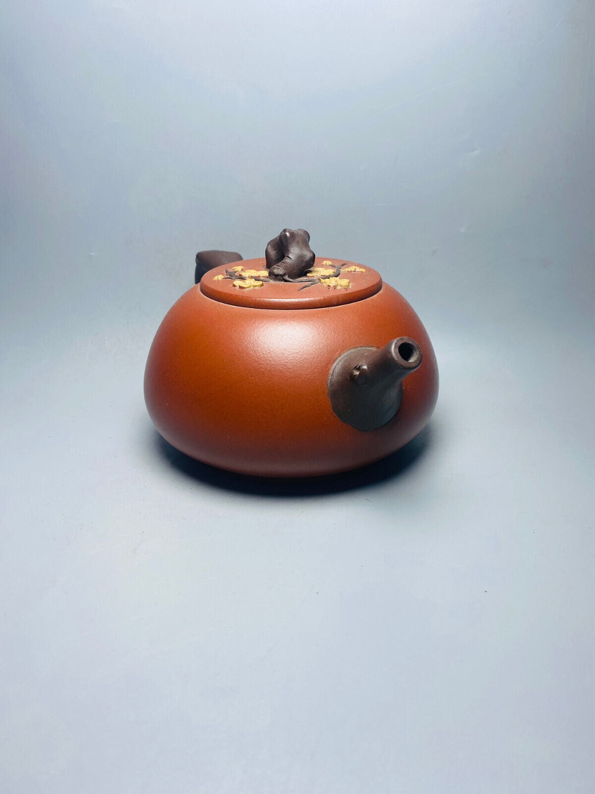 Chinese Yixing Zisha Clay Handmade Exquisite Teapot( 石瓢梅花 底款：汪寅仙)