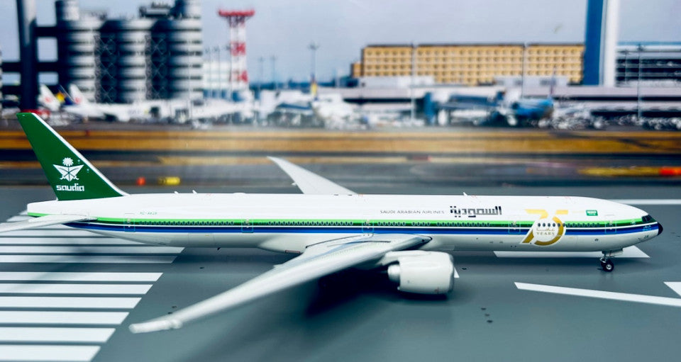 1:400 Phoenix SAUDI ARABIA BOEING 777-300ER Passenger Airplane Diecast Model