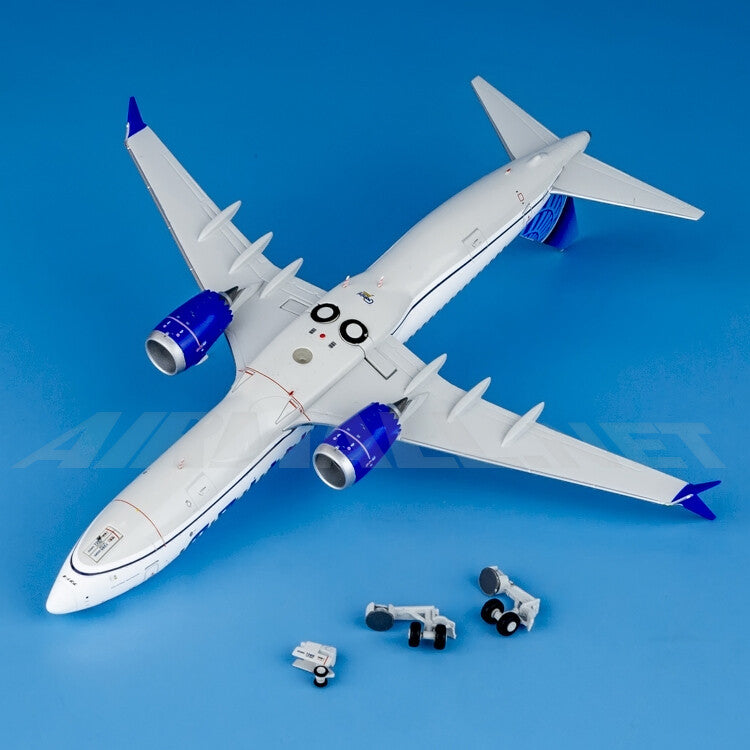 1:200 GeminiJets United Airlines Boeing 737 MAX8 Diecast Aircraft Model