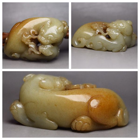 Top Chinese Natural Hetian Jade Handcarved Exquisite Beast Statue Collection Art