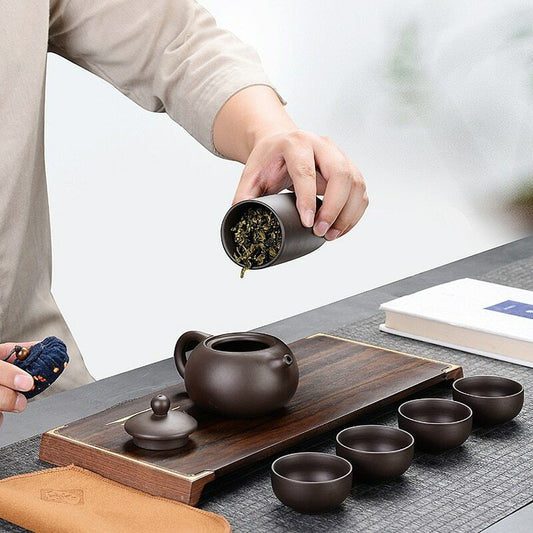 Handmade Chinese Yixing Clay Teapot Tea Set with Ceramic Cups Traditional Design