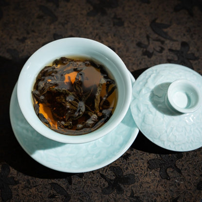 Jingdezhen Porcelain Gaiwan Creative Tureen Teacup Flower Relief Tea Set Ceramic