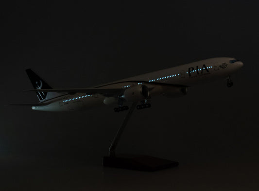 47CM PIA Pakistan BOEING 777-300ER Airplane Led Sound Light Resin Aircraft Model