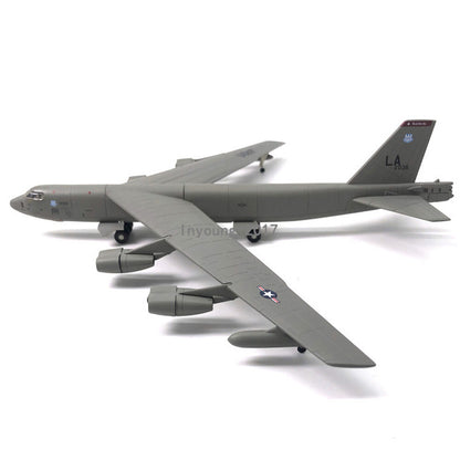 1:200 Boeing B-52 Stratofortress Fighter Plane Model Diecast Airplane Model