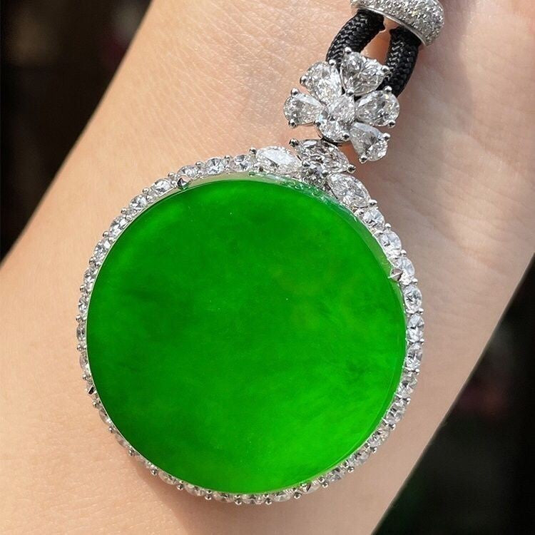 Myanmar Jade Imperial Green Round Disc Inlay Peace Amulet Pendant Necklace