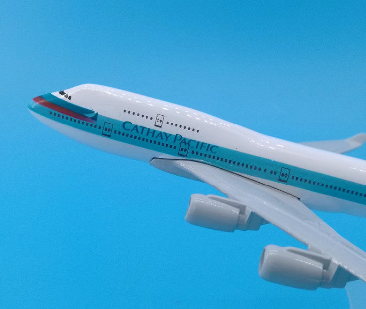 16cm CATHAY PACIFIC BOEING 747-400 Passenger Airplane Diecast Aircraft Model