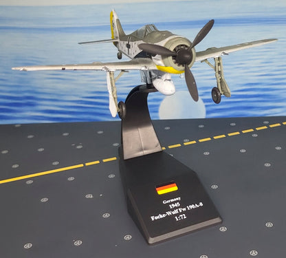 FLOZ Germany 1945 Focke-Wulf FW 190A-8 1/72 DIECAST MODEL AIRCRAFT