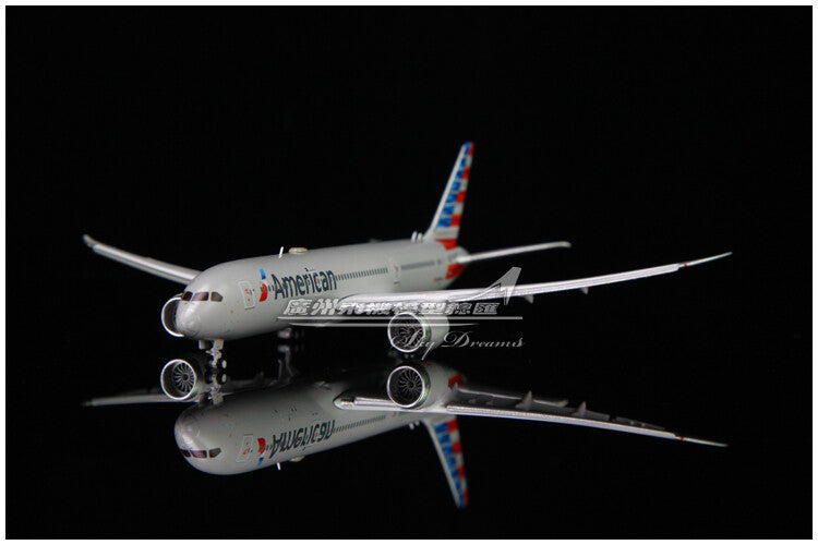 1:400 GeminiJets American Airlines BOEING B787-9 Airplane Diecast Aircraft Model