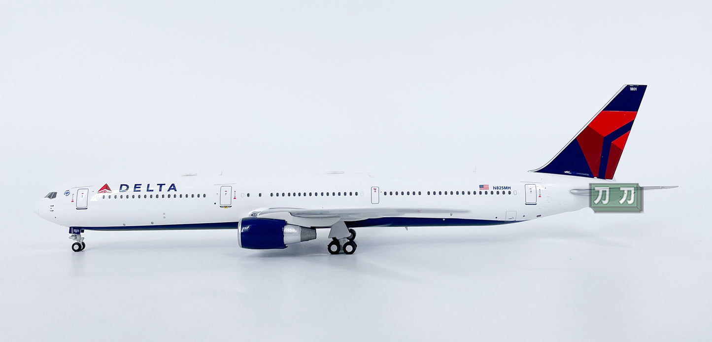 1:400 PandaModel DELTA B767-400 N825MH Passenger Airplane Diecast Model