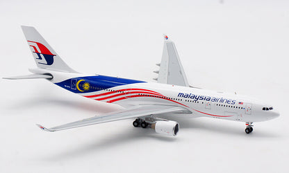 JC Wings Malaysia Airlines A330-200 9M-MTZ 1:200 DIECAST plane Pre-builded Model