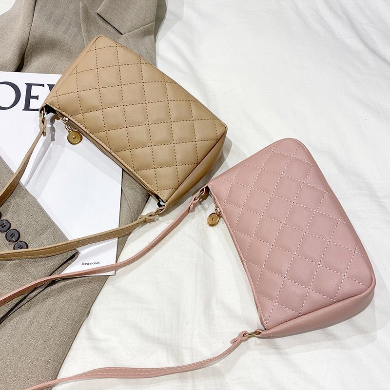 Underarm Fashion Crossbody Embroidered Synthetic Rhombus Square Bag Versatile