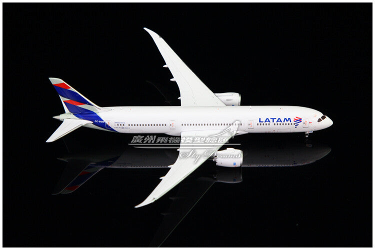 1:400 GeminiJets LATAM BOEING B787-9 Airplane Diecast Plane Aircraft Model