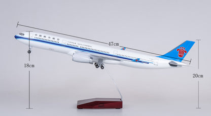47CM 1:135 CHINA SOUTHERN AIRBUS A330 Passenger Plane Landing Gears Resin Model