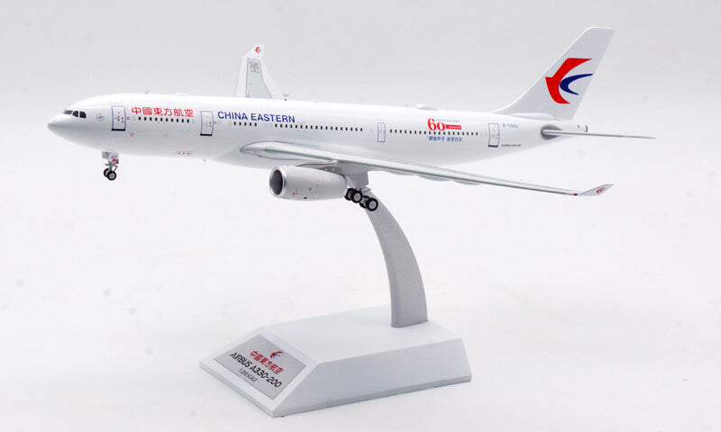 1:200 Aviation CHINA EASTERN AIRBUS A330-200 Passenger Airplane Diecast Model