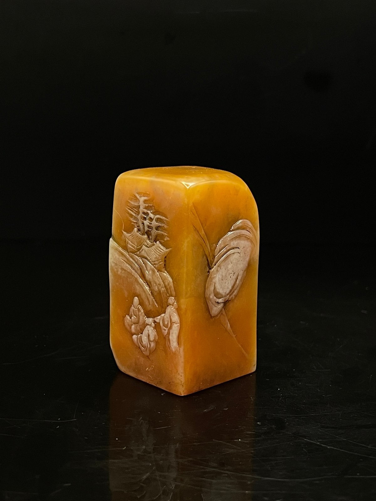 Chinese Natural Shoushan Stone Hand-carved Exquisite Landscape Figure Seal 31295