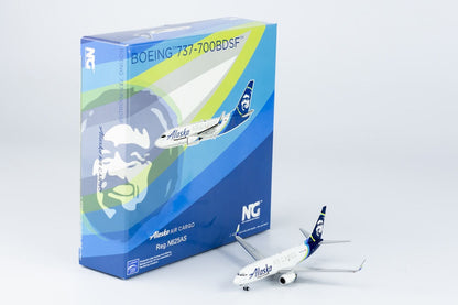 1:400 NG Model Alaska Air Cargo BOEING 737-700BDSF Plane Diecast Aircraft Model