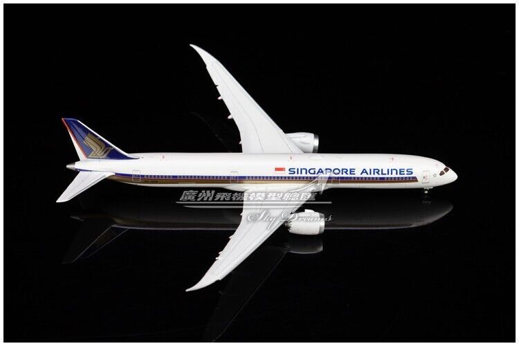1:400 JC Wings SINGAPORE AIRLINES BOEING 787-10 Airplane Flap Down Diecast Model