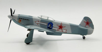 WWII Yak-3 303 Fighter AVIATION DIVISION 1945 1/72 aircraft plane Easy model