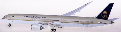 1:200 34CM Hogan Saudia BOEING 787-10 Passenger Plane ABS Plastic Aircraft Model