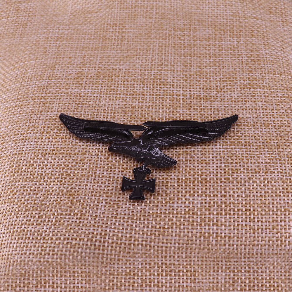 WW2 German Luftwaffe Eagle Bronze Pin Germany Badge Brooch Replica Collection