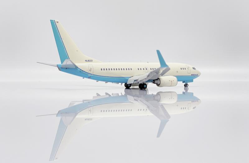 1:200 JC Wings KOREAN AIR BOEING B737-700BBJ Flap Down Airplane Diecast Model