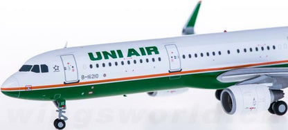 1:200 22CM JC WINGS UNI AIR AIRBUS A321 Passenger Airplane Diecast Plane Model