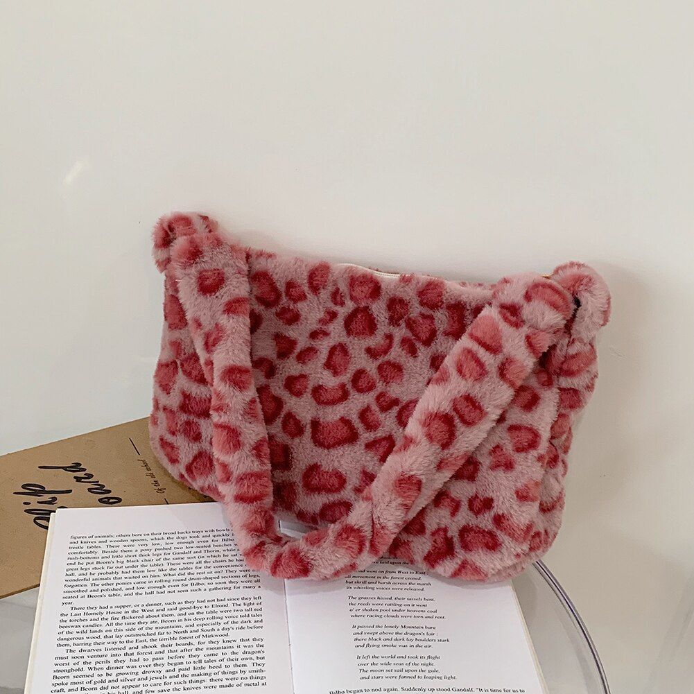 Flower Pattern Shoulder Bag Elegant Underarm Bag Faux Fur Handbag 30*20*5 CM 1PC