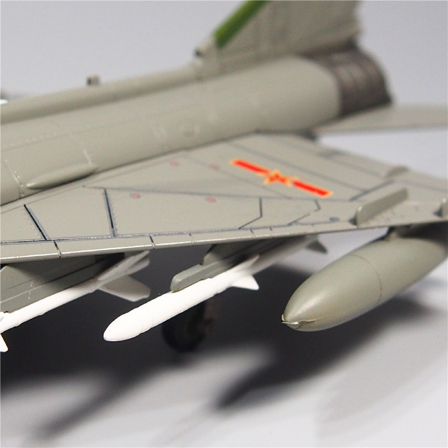 1:100 J-8 Fighter 81192 Airplane Diecast Military Aircraft Plane Model Display