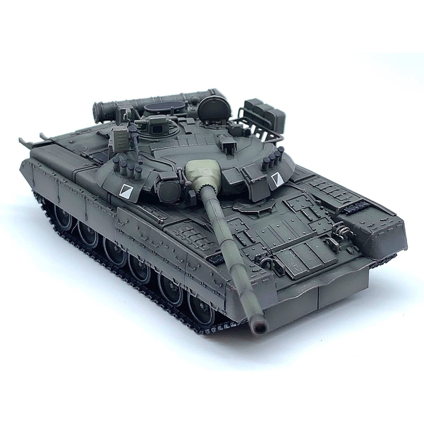 ARTISAN 1/72 Russian-Ukrainian T-80U Main Battle Tank Finished Model Ornament