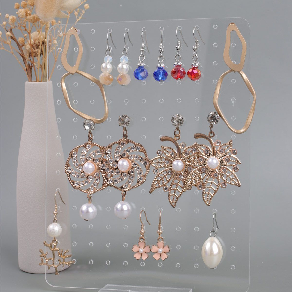 Jewelry Display Holders Heart Shaped Transparent Earrings Bracelet Storage Shelf