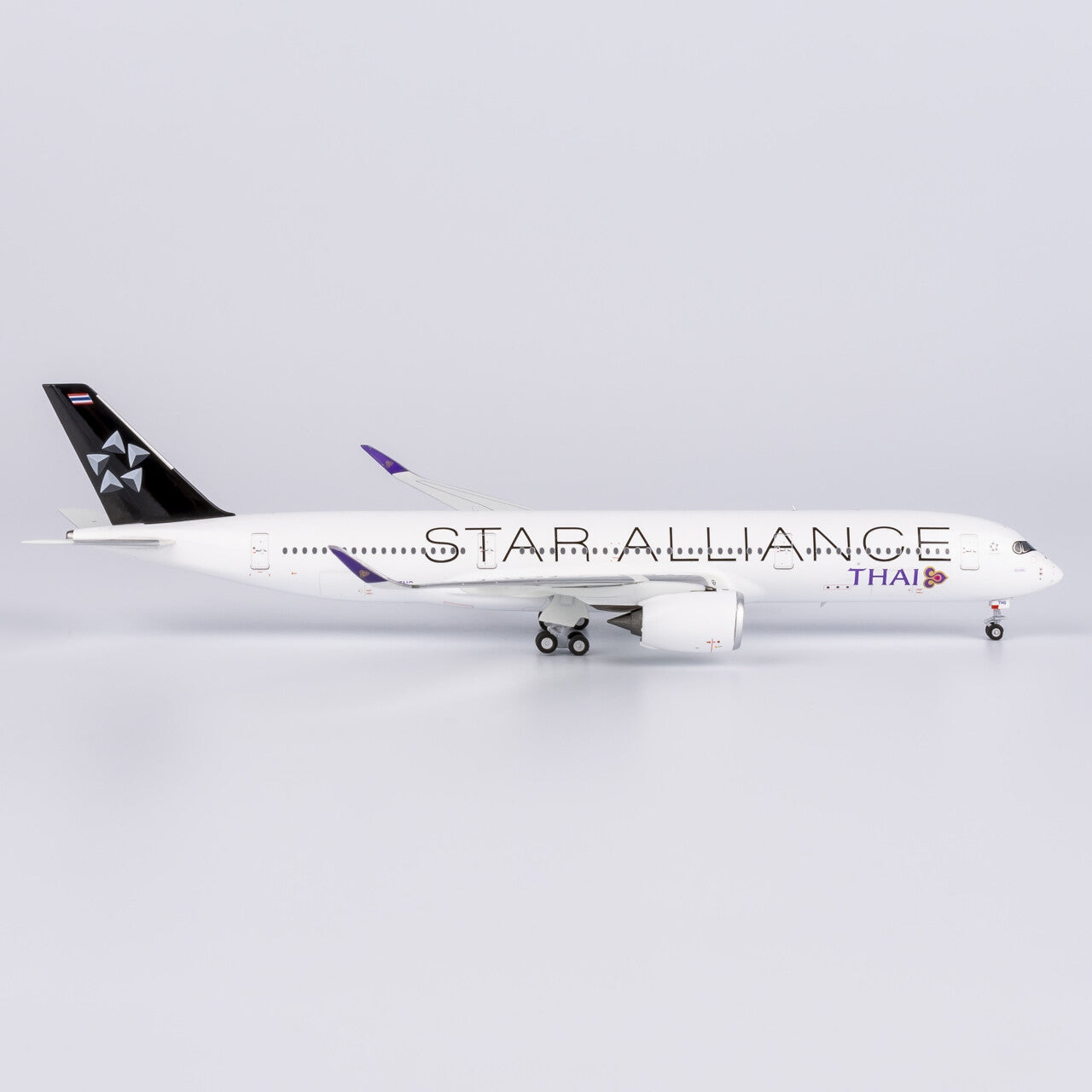 1:400 NG Models Thai Airways Airbus A350-900 Plane Diecast Aircraft Model