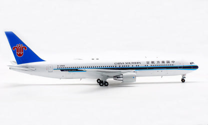 1:200 Aviation CHINA SOUTHERN BOEING B767-300ER Airplane Diecast Plane Model