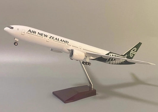 1:157 47CM AIR NEW ZEALAND BOEING 777-300ER Airplane Landing Gear Resin Model