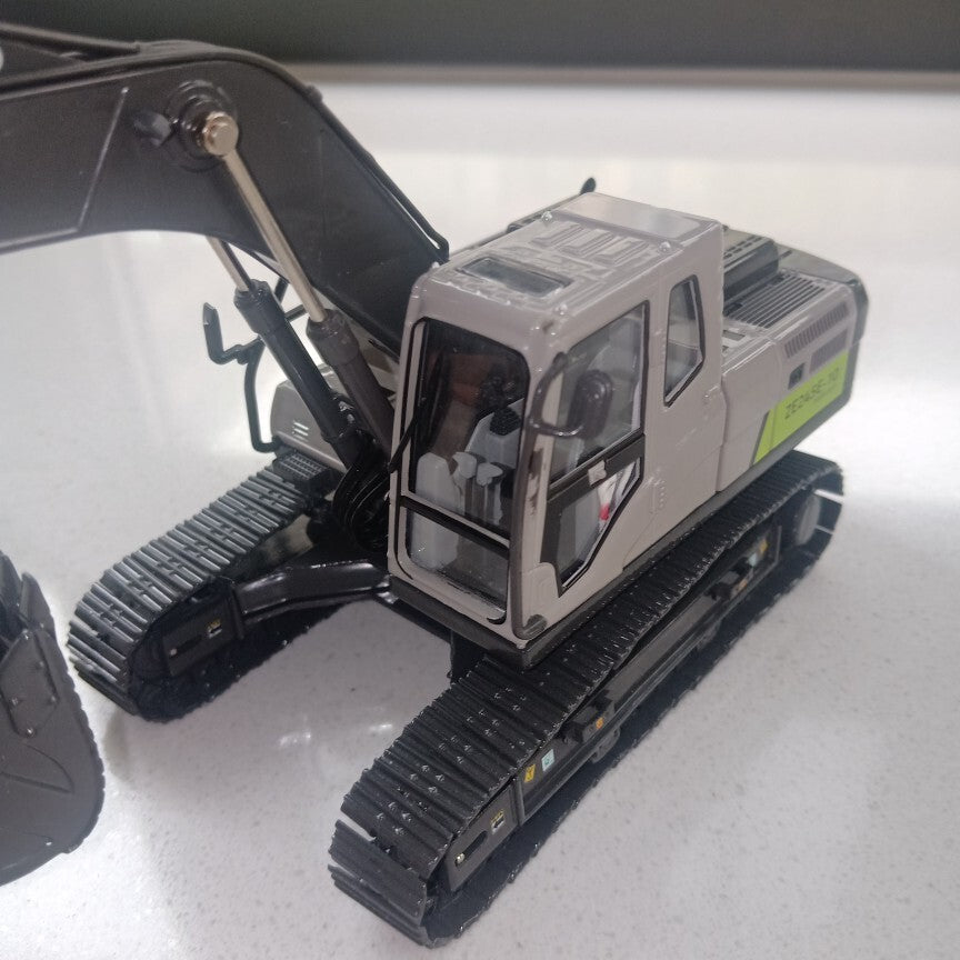 1:43 ZOOMLION ZE245E-10 Excavator Construction Machinery Vehicle Diecast Model