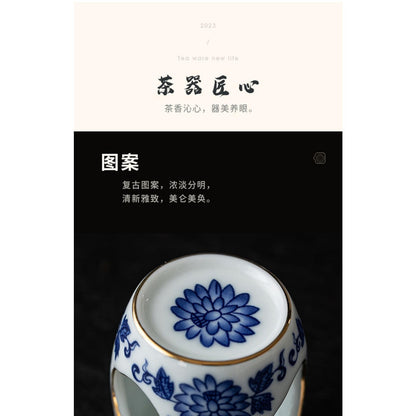 Chinese Blue White Ceramic Tea Pet Teapot Cover Holder 4.3cm Tea Play Tea Decor