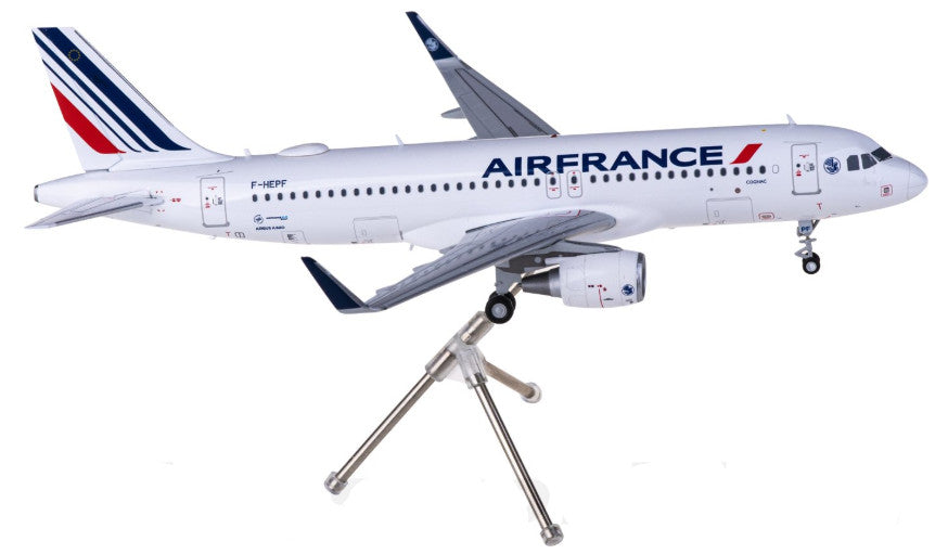 1:200 Geminijets Air France Airbus A320 F-HEPF Passenger Airplane Diecast Model