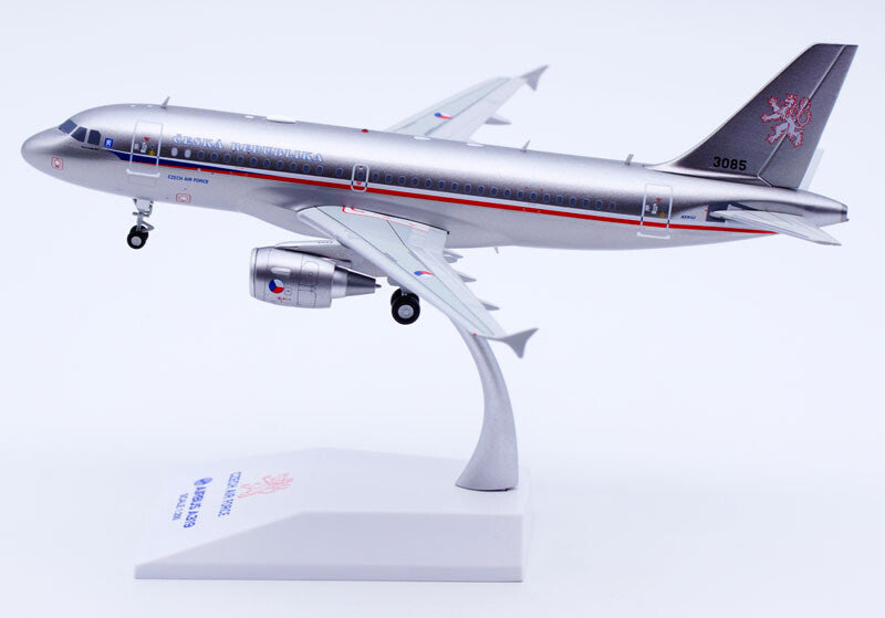 1:200 JC Wings CZECH AIR FORCE AIRBUS A319CJ Passenger Airplane Diecast Model
