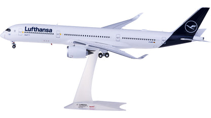 1:200 34CM Herpa Lufthansa AIRBUS A350-900 Passenger Airplane ABS Plastic Model