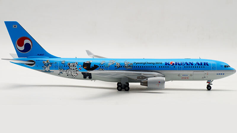 1:200 30CM JC WINGS KOREAN AIR AIRBUS A330-200 Passenger Airplane Diecast Model