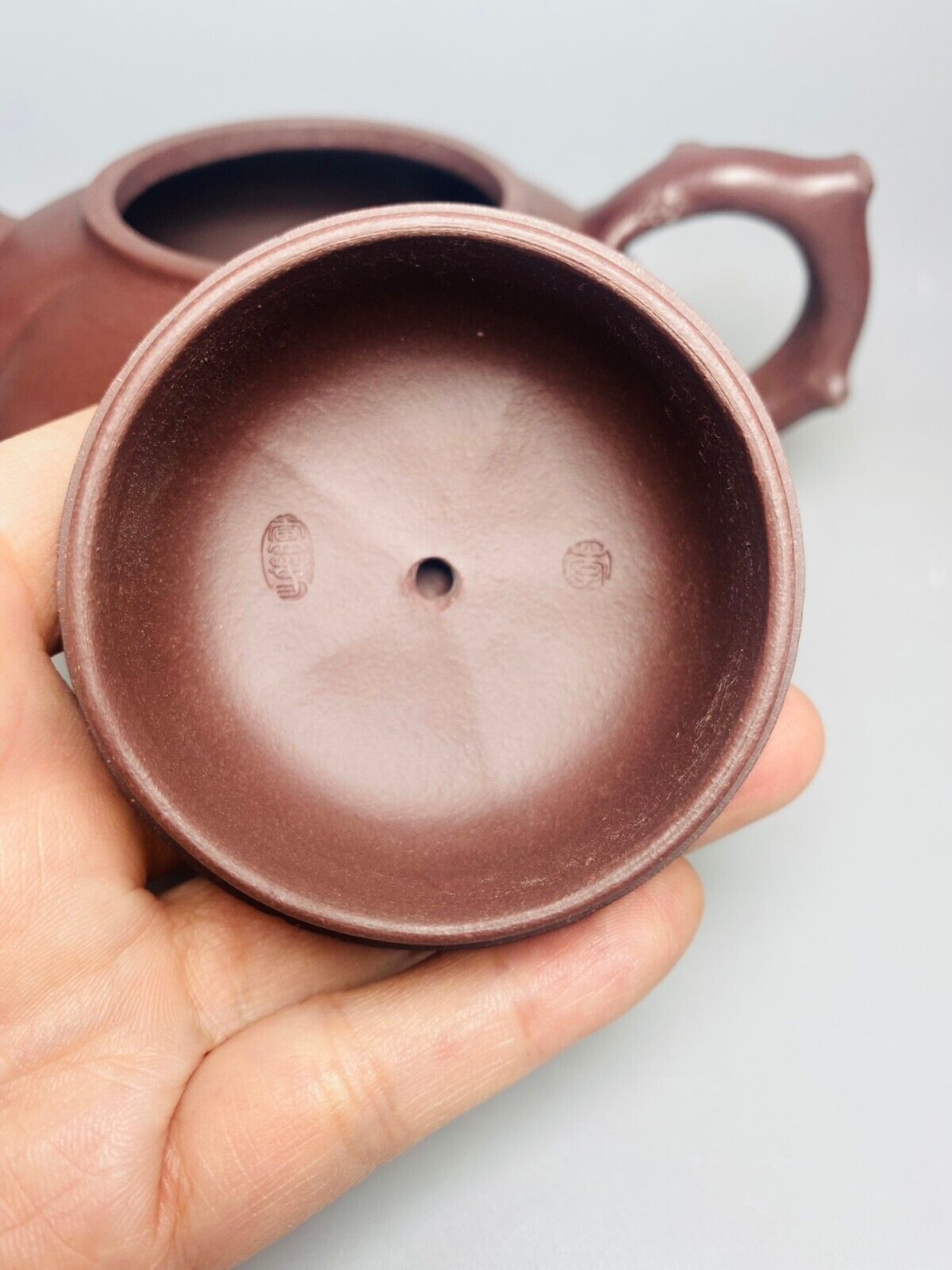 Chinese Yixing Zisha Clay Handmade Exquisite Teapot （筋纹梅香 底款：李云春）