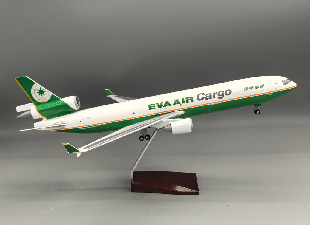 47CM 1:130 EVA AIR McDonnell Douglas MD-11 Airplane Landing Gear Resin Model