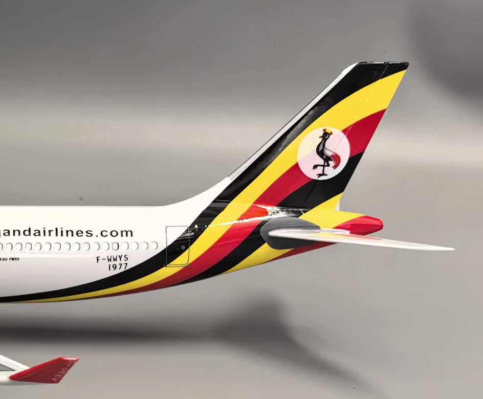 1:135 47CM Uganda Airlines AIRBUS A330 Passenger Plane Landing Gear Resin Model