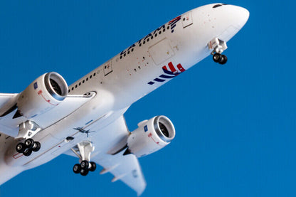 1:400 Phoenix LATAM BOEING 787-9 Passenger Airplane Diecast Aircraft Plane Model