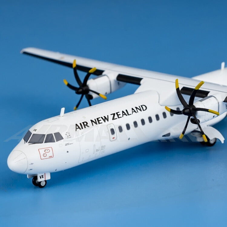 1:200 JC Wings Air New Zealand ATR-72-600 Airplane Diecast Aircraft Model