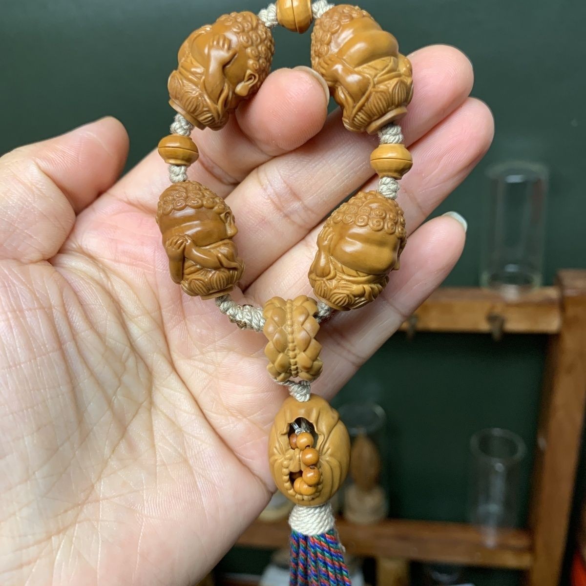 Olive Nut Hand Carved Four No Buddha Hand Twist Beads Retro Wenwan Decor