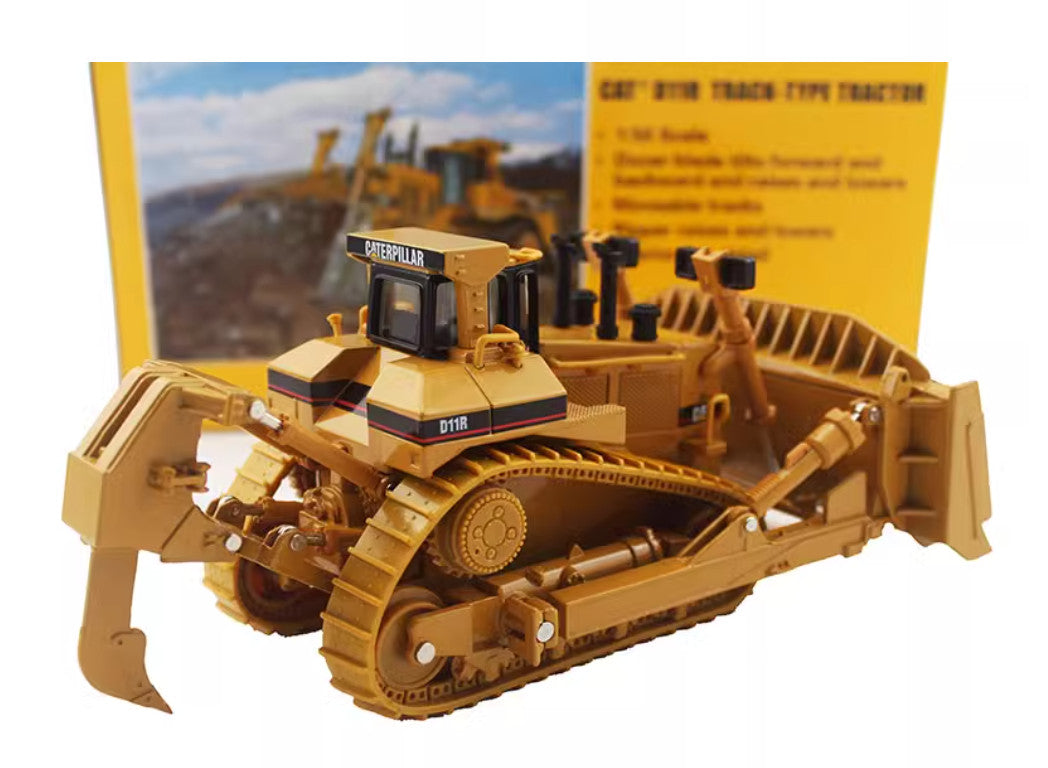 1:50 Norscot D11R Track-Type Tractor Dozer Bulldozer Machine Diecast Model