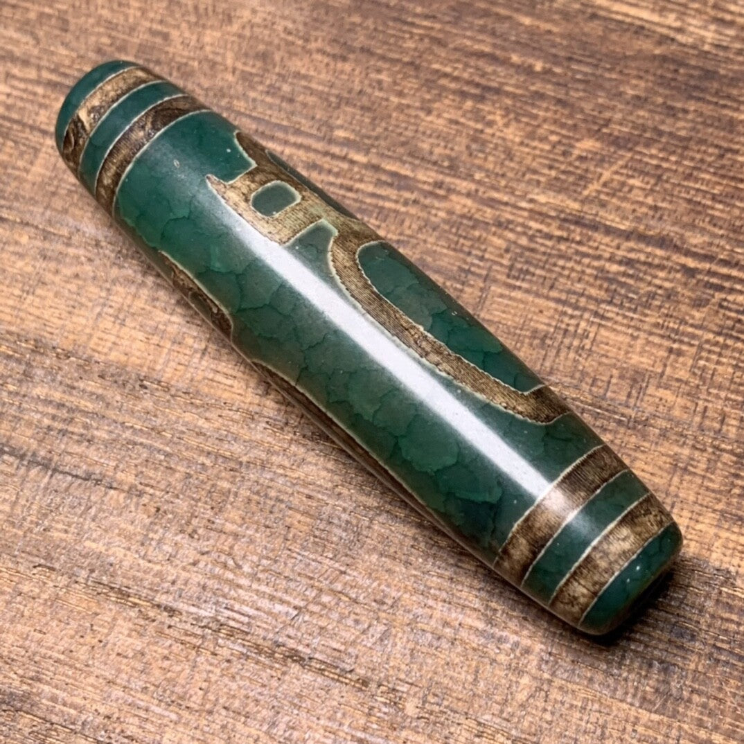 Tibetan Style Green Agate Wealth God Dzi Bead Dragon Scales Hacking Pendant