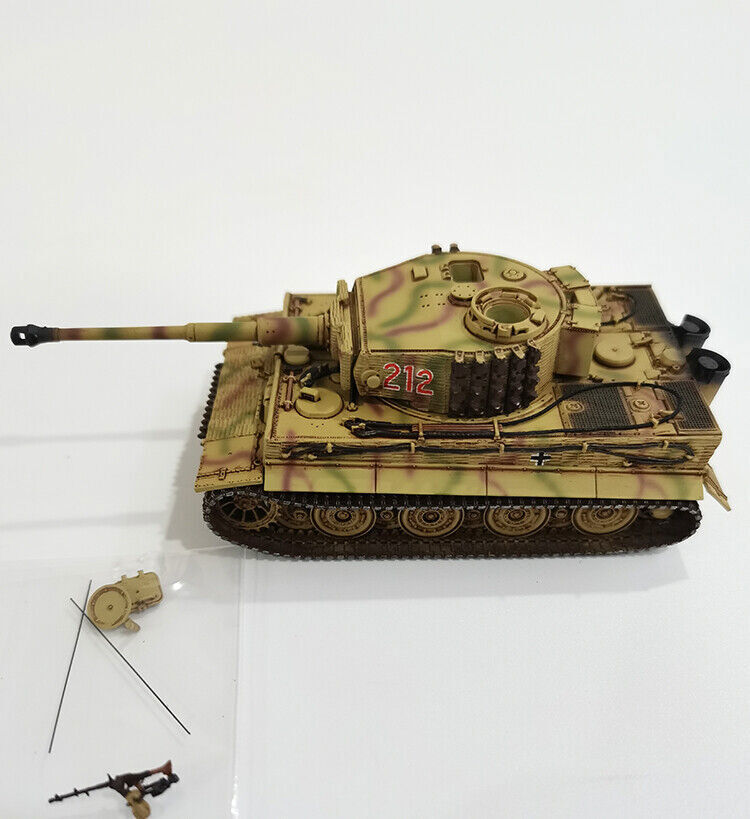1/72 Tiger Tank Late Type 212 Weitmann Pokaji Village Finished Model Ornaments