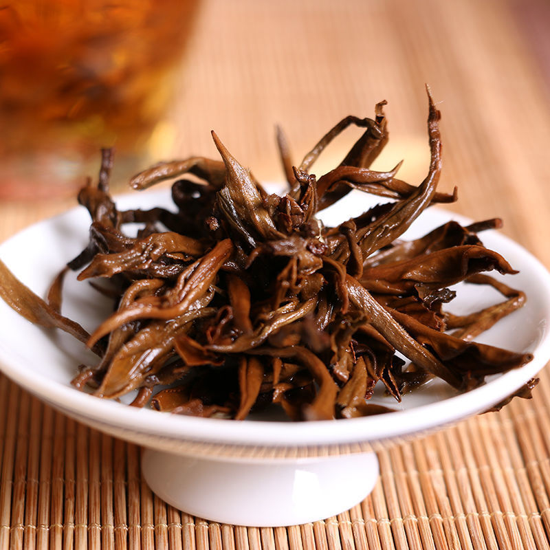 Yunnan Fengqing Dian Hong Tea Handmade Longzhu Golden Bud Honey Scented Tea 100g