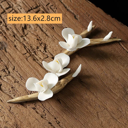 Chinese Ceramic Tea Pet Decoration Handmade Flower Shape Tea Teaware Accessories